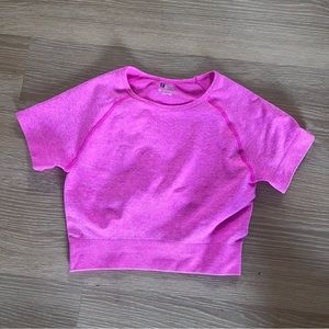 Opinion brand pink athletic crop top short sleeve
